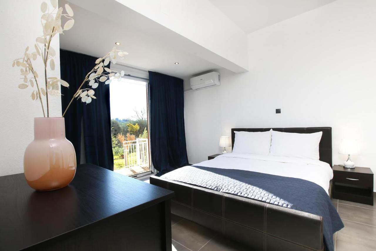 Luxury Apartments Christos Gouviá Eksteriør bilde