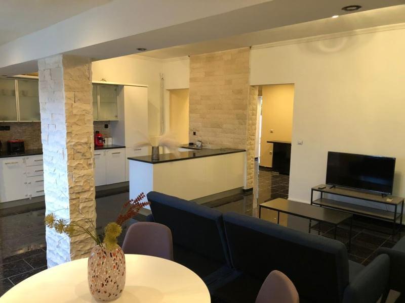 Luxury Apartments Christos Gouviá Eksteriør bilde